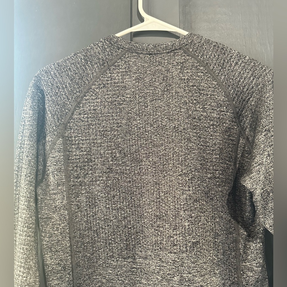 Lululemon Engineered Warmth Top - Xs - image 5